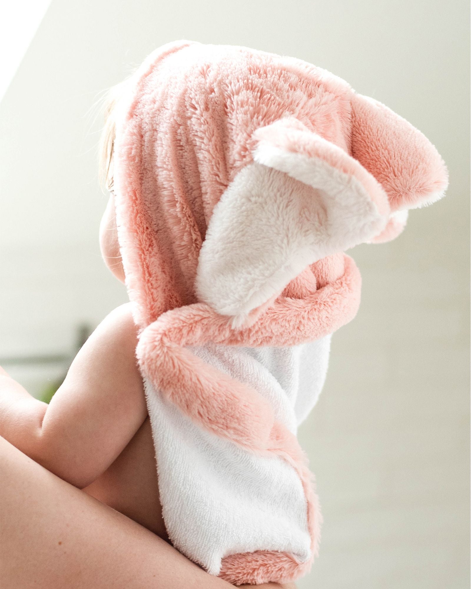 Little Linen Plush Hooded Towel